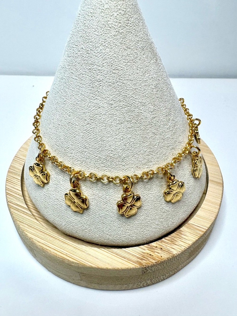 18k Gold Filled Clover Charm Bracelet.